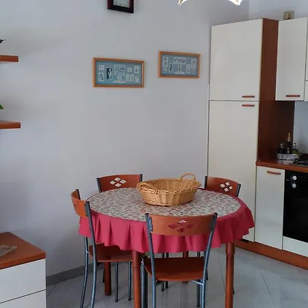 Bilocale Sant'agostino Apartment *